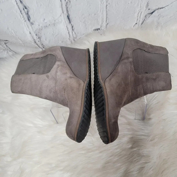 TESORI Womens Grey Wedge Ankle Boot Bootie Casual Neutral Daily Shoe Pull On 8 M - Picture 5 of 11